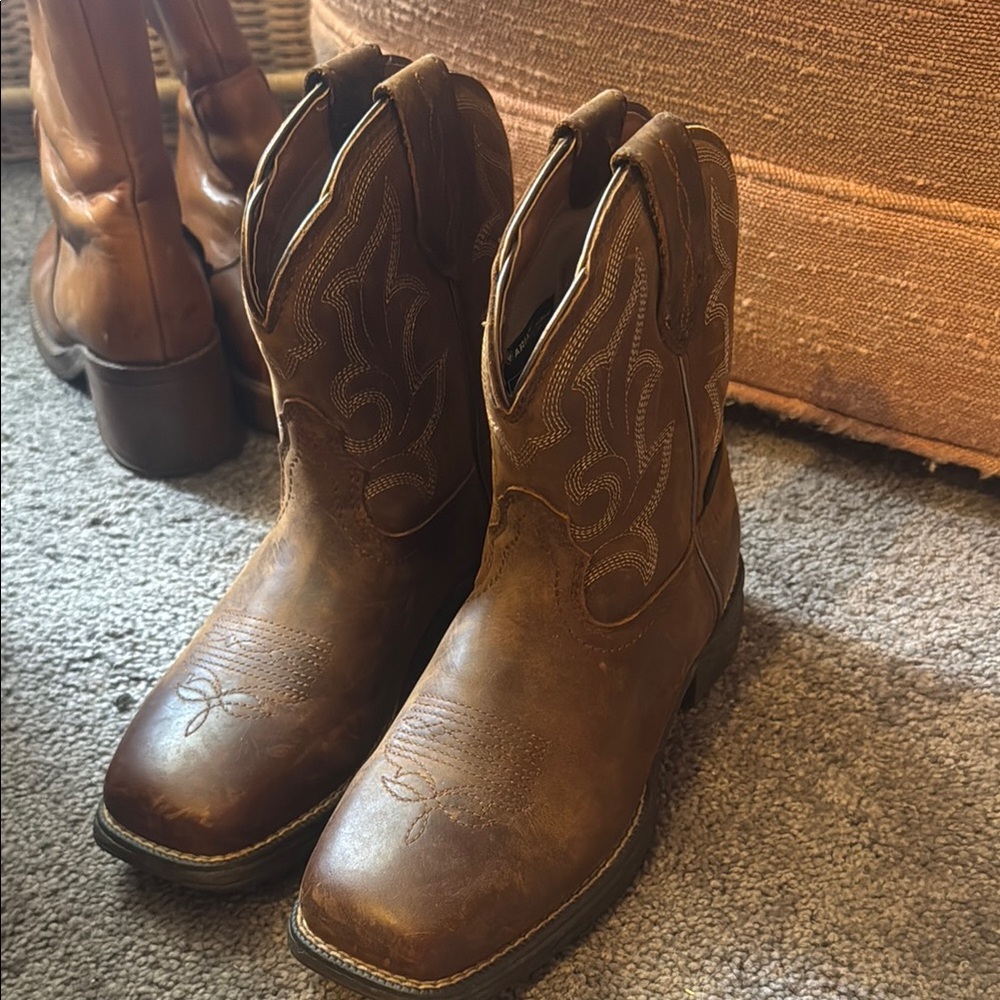 Ariat Brown Leather Western Cowboy Boots
